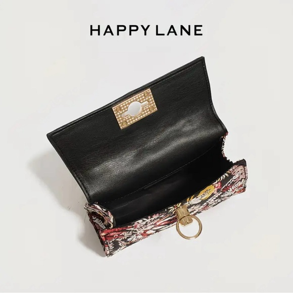 NIP Floral Embroidered Mini Satchel Bag Gold Chain Lock Top Handle Crossbody - Picture 2 of 9